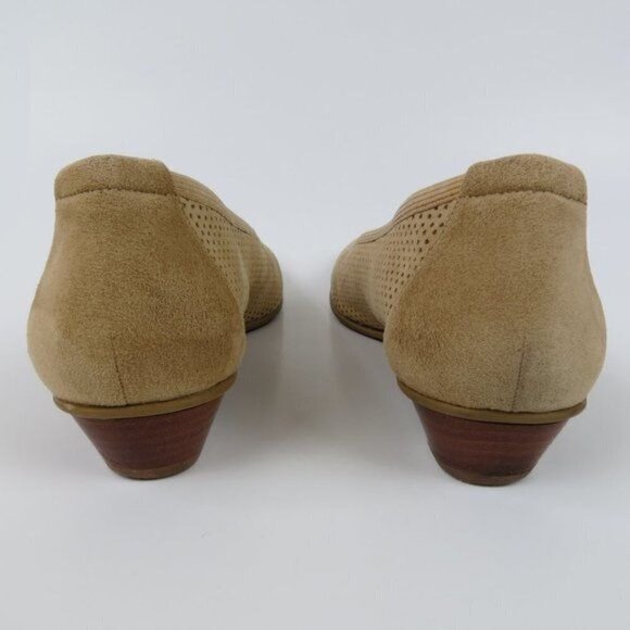 STUART WEITZMAN Women's Tan Perforated Round Toe Low Heels Size 10 - Picture 6 of 10